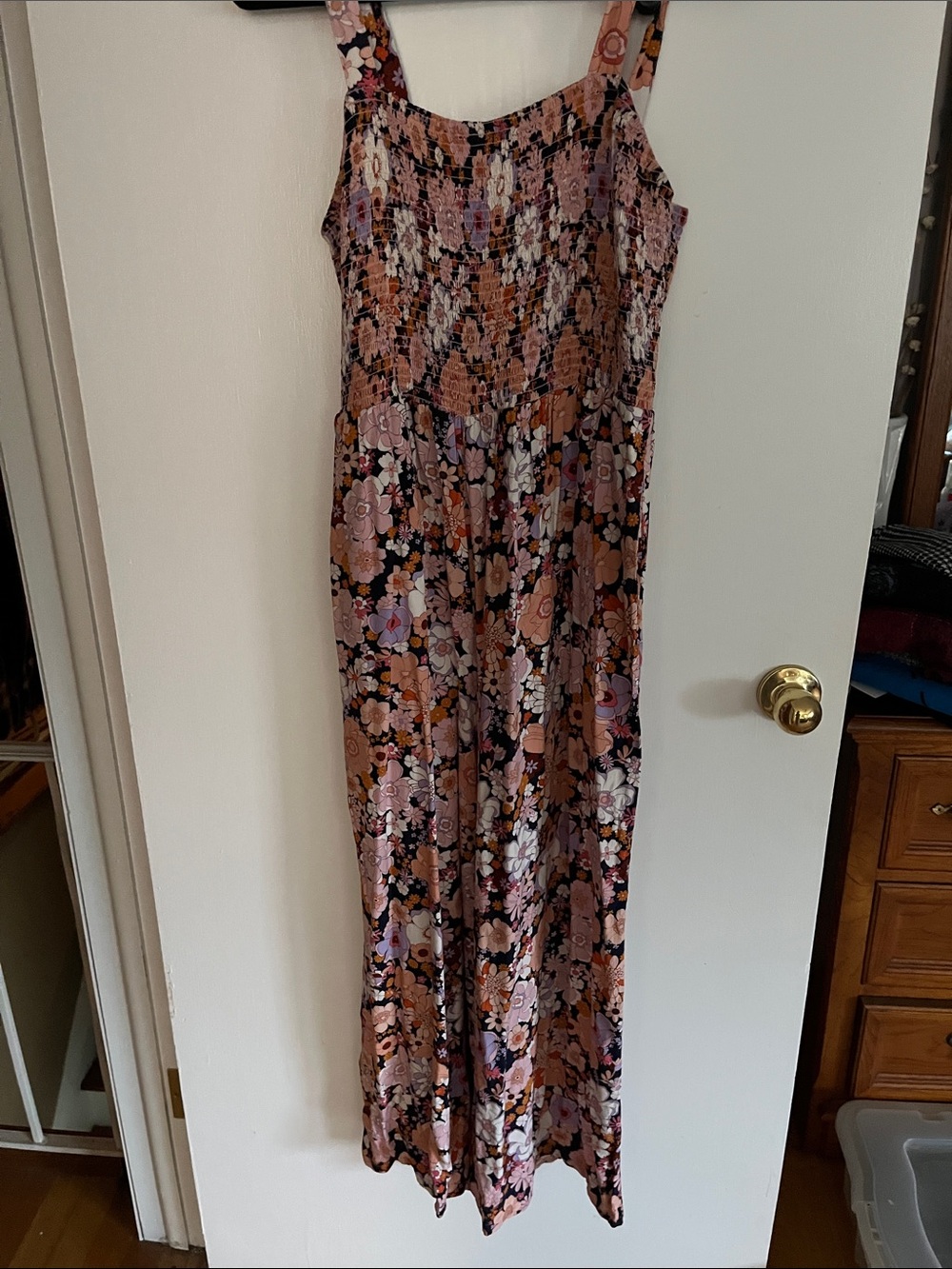 Floral capri length jumper in Blush and Navy
